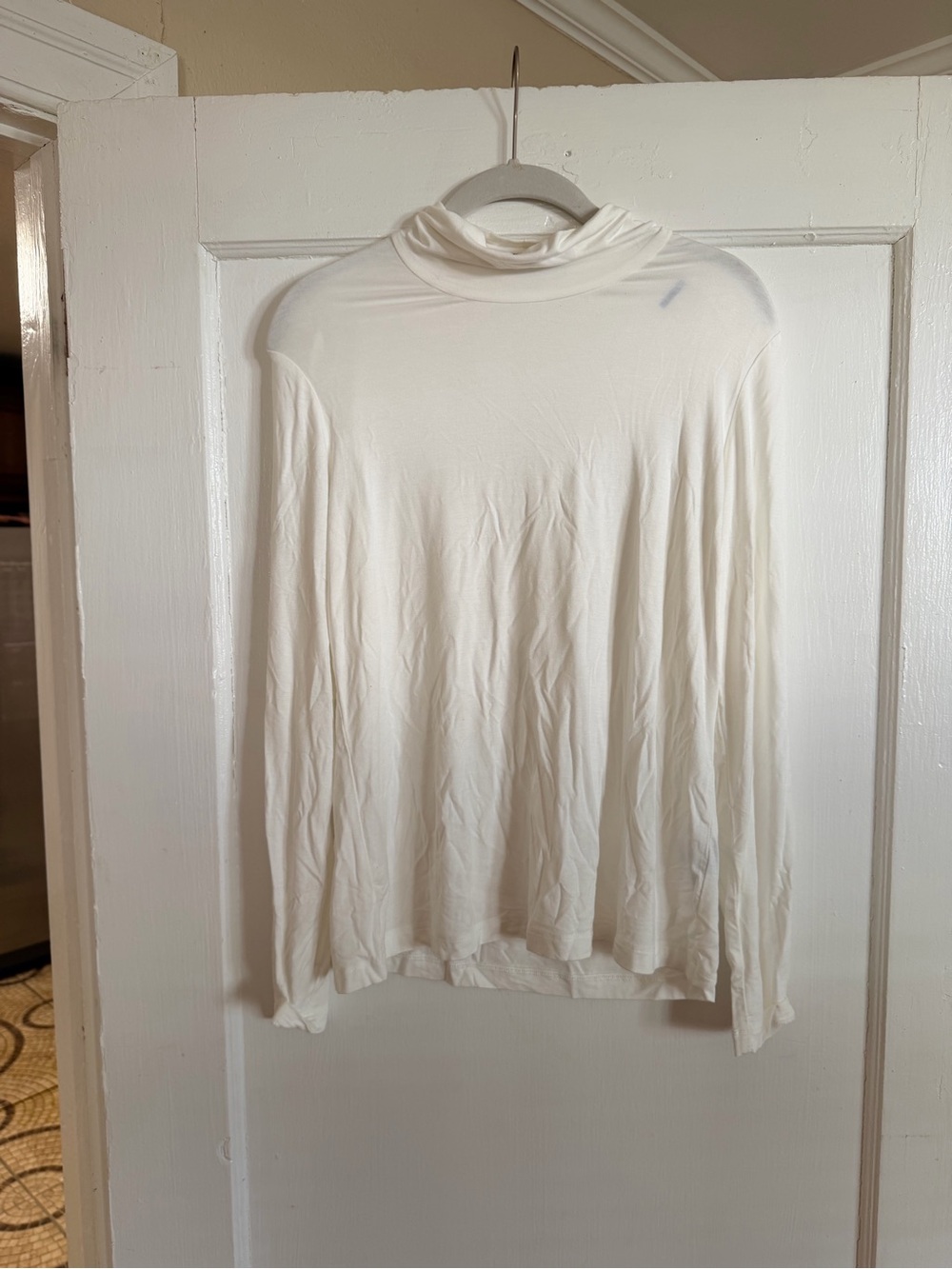 ✨ J. McLaughlin Ivory Turtleneck Top ✨
